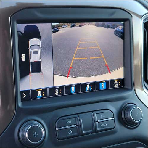 An image of the in-dash monitor of Chevrolet Silverado HD truck with 360-degree surround view camera system